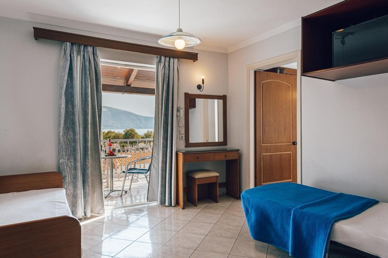 Bluewaves Aparthotel Laganas Exterior photo